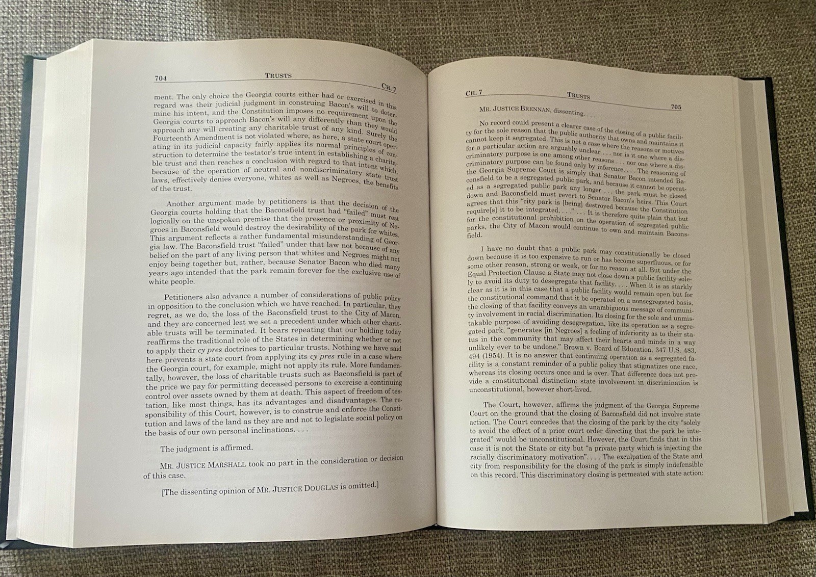 American Casebook Ser.: Cases and Materials on Gratuitous Transfers, Wills,…